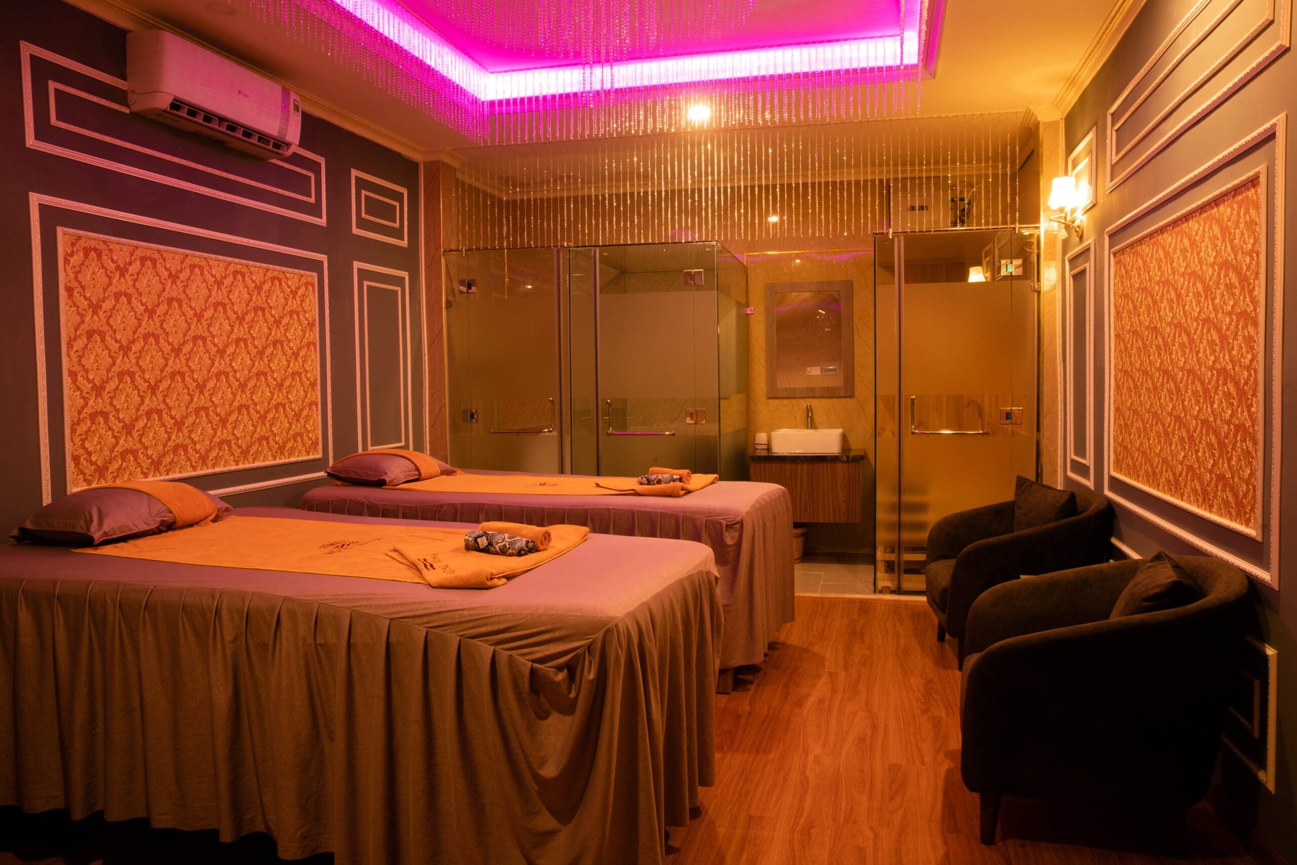 Hệ thống massage Hoàng Gia Thanh Hoá
